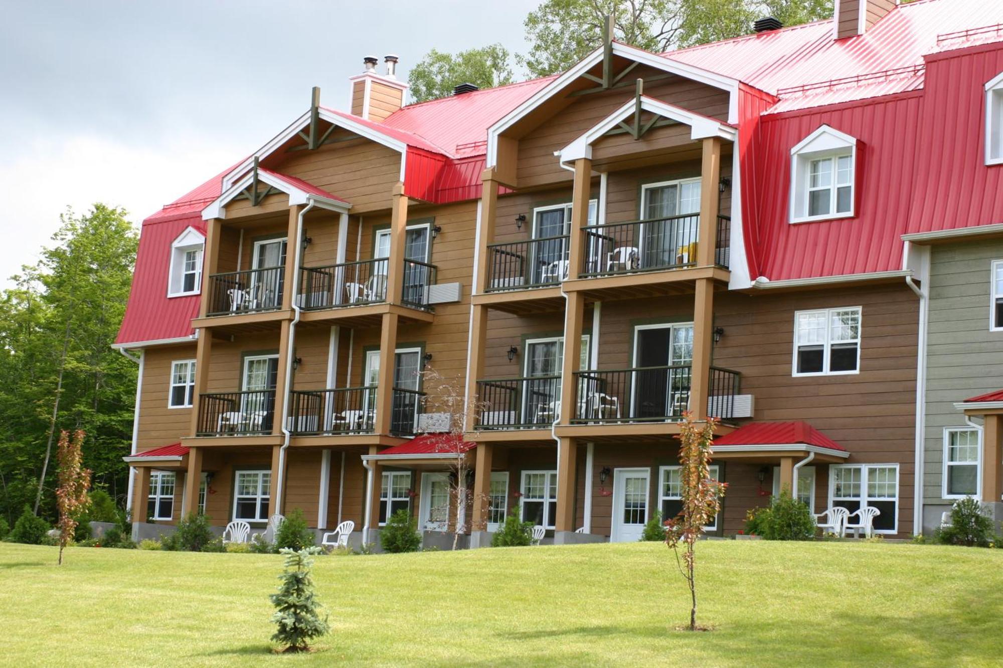 Auberge Du Lac Morency Saint Hippolyte Exterior foto